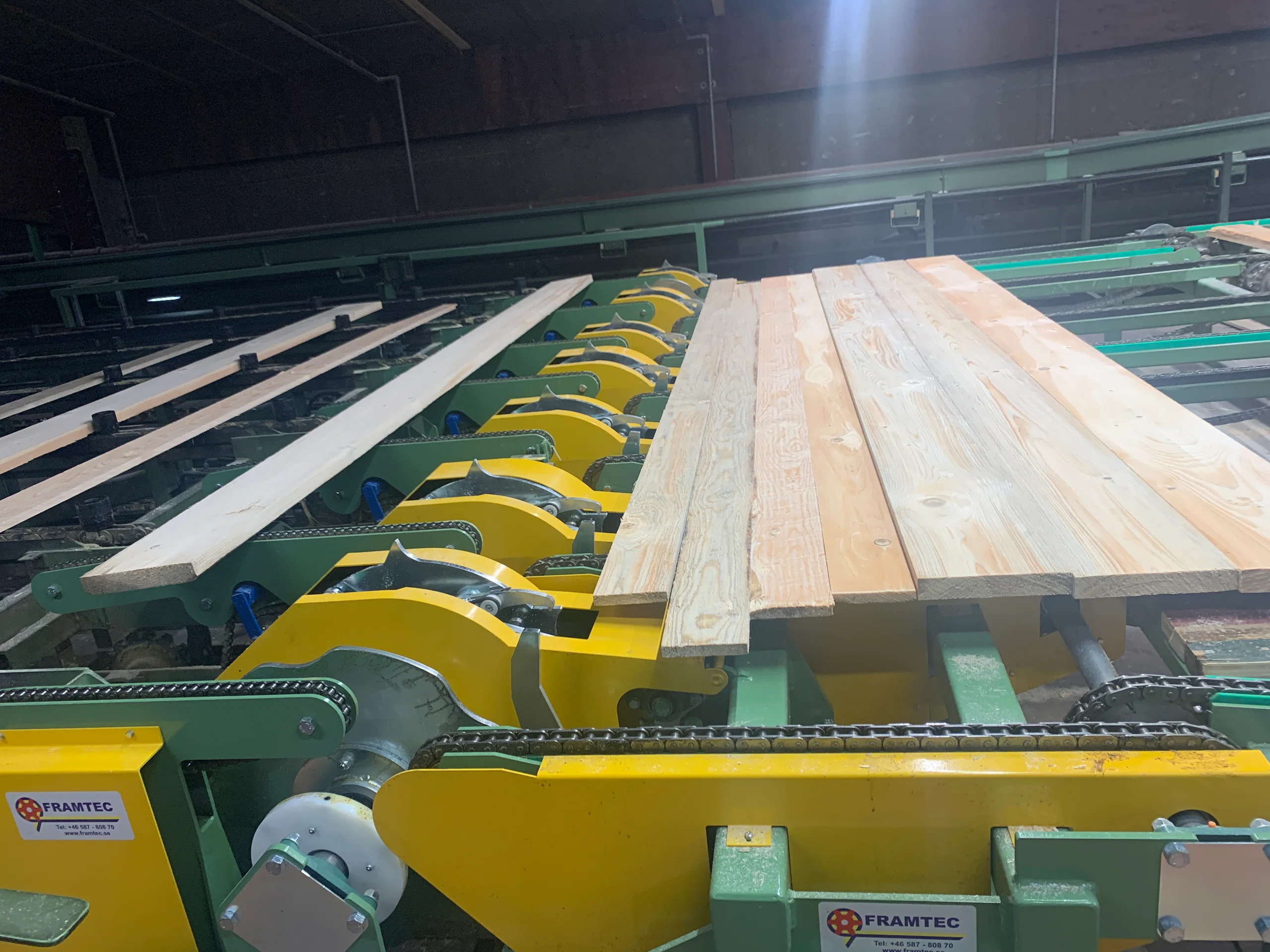 Alimentatore a lingua Alimentatore a lingua